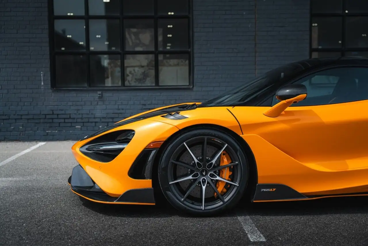 McLaren 765LT fotografie McLaren 765LT