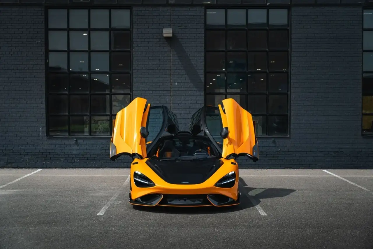McLaren 765LT fotografie McLaren 765LT