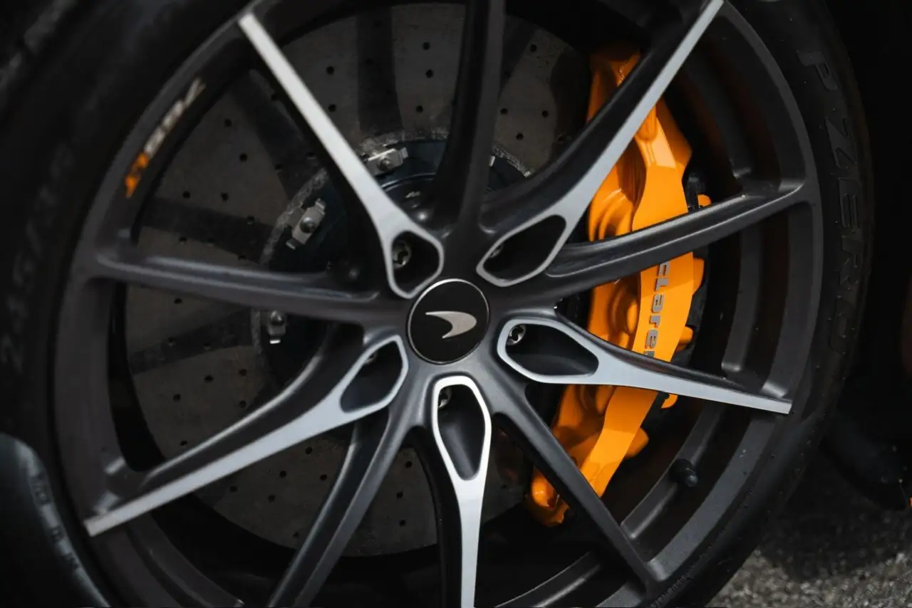 McLaren 765LT fotografie McLaren 765LT