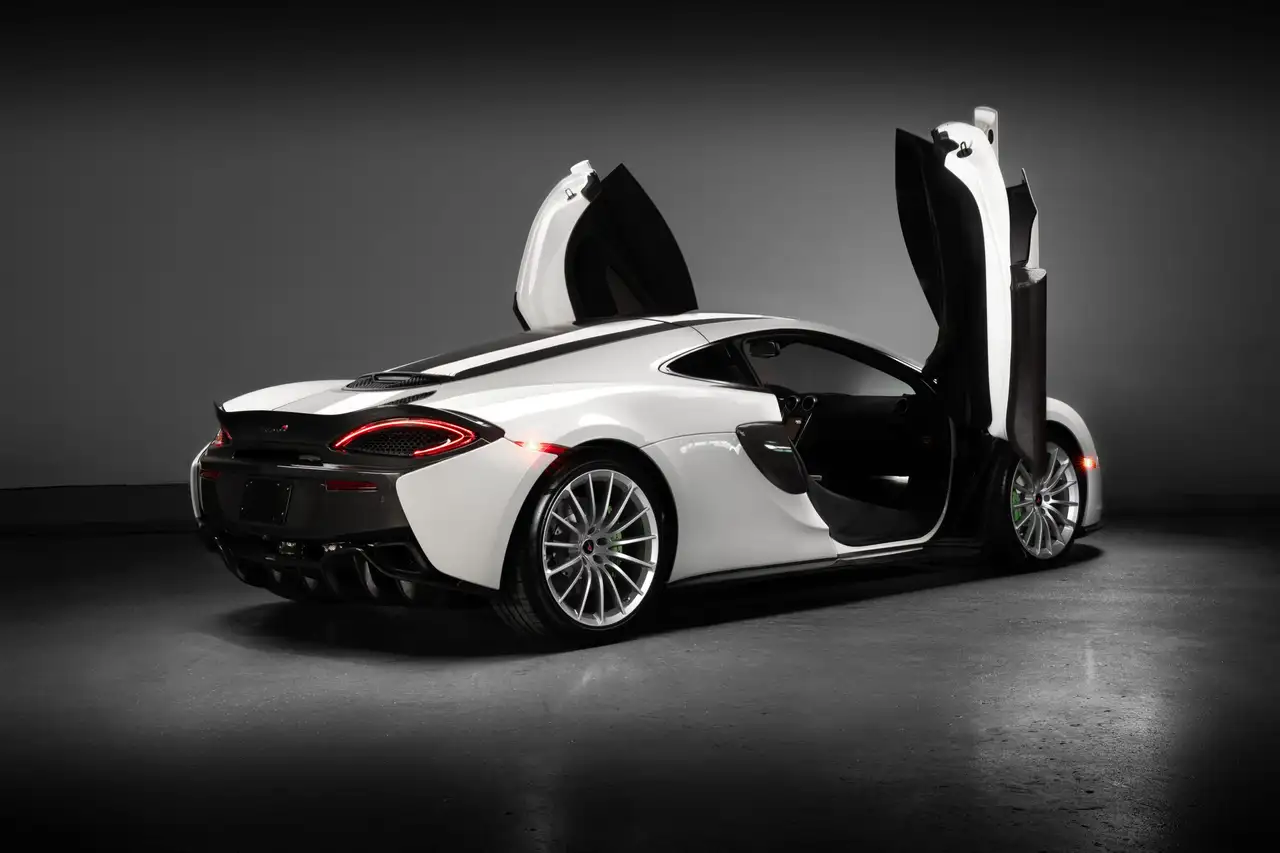 McLaren 570GT снимка McLaren 570GT