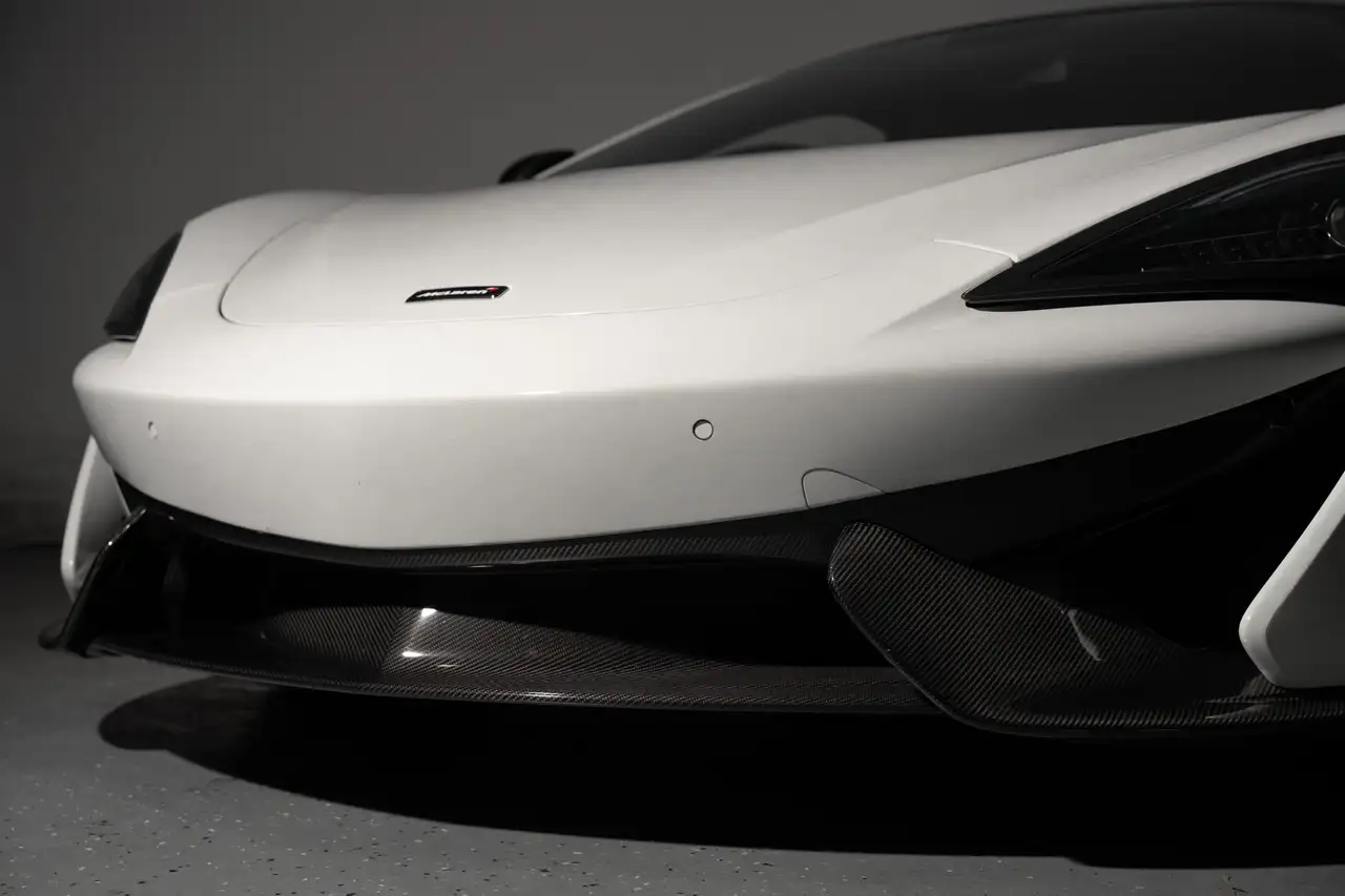 McLaren 570GT снимка McLaren 570GT