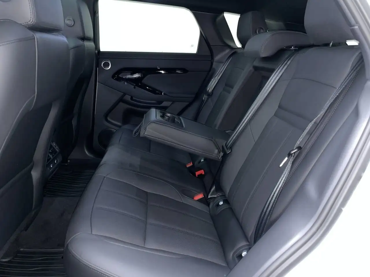 Land Rover Range Rover Evoque снимка Land Rover Range Rover Evoque