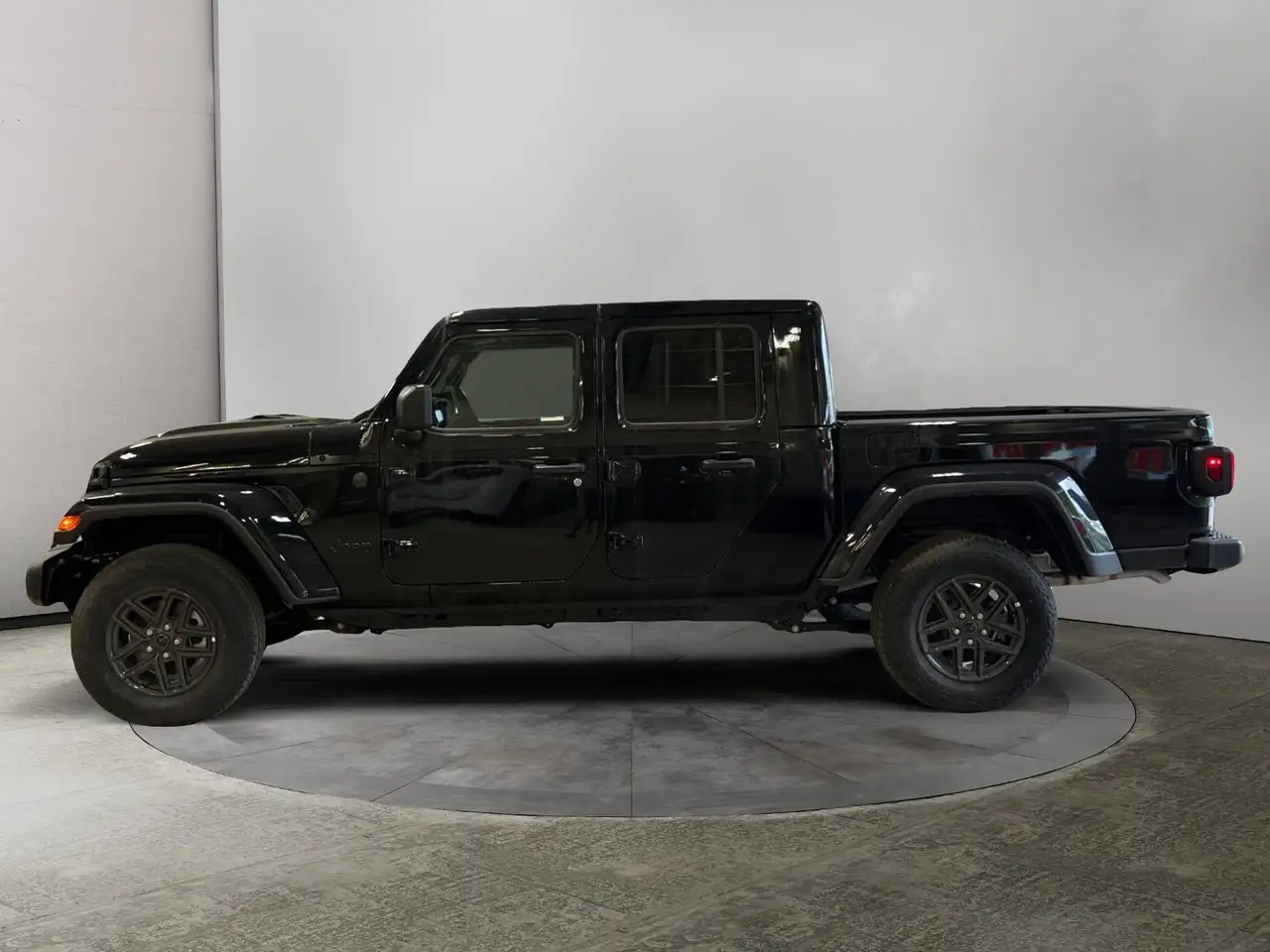Jeep Gladiator снимка Jeep Gladiator