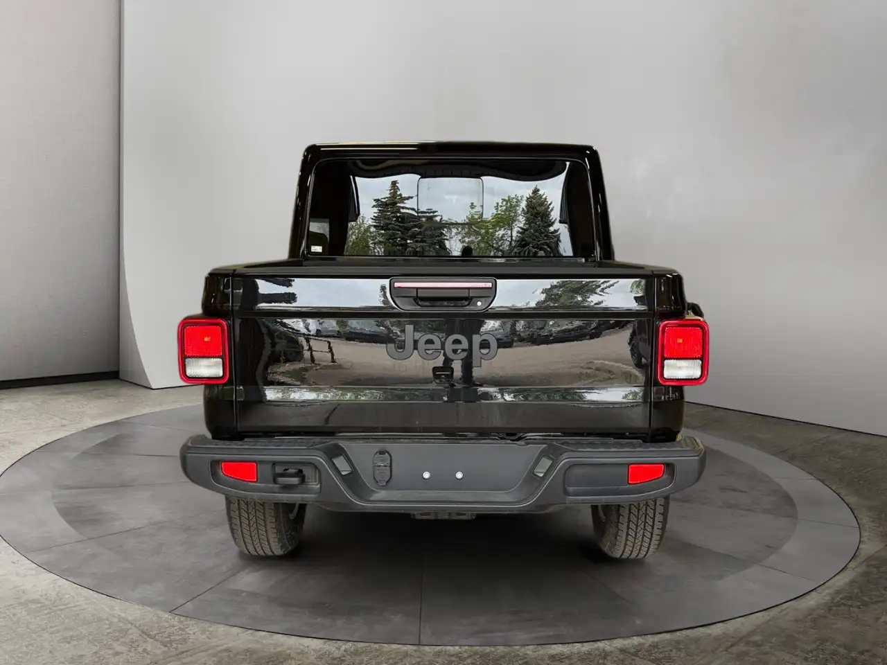 Jeep Gladiator снимка Jeep Gladiator