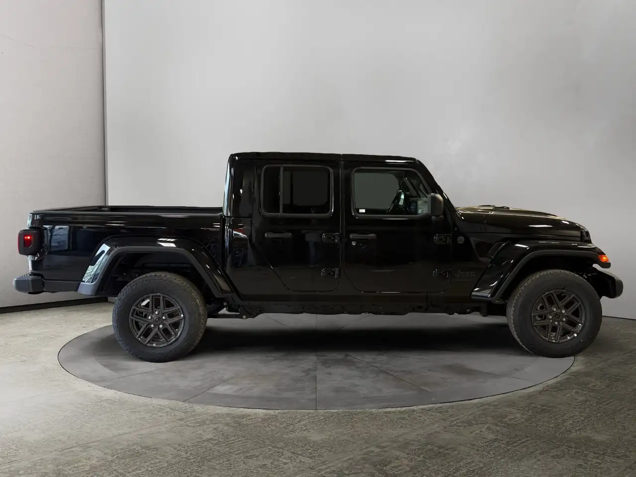 Jeep Gladiator снимка Jeep Gladiator