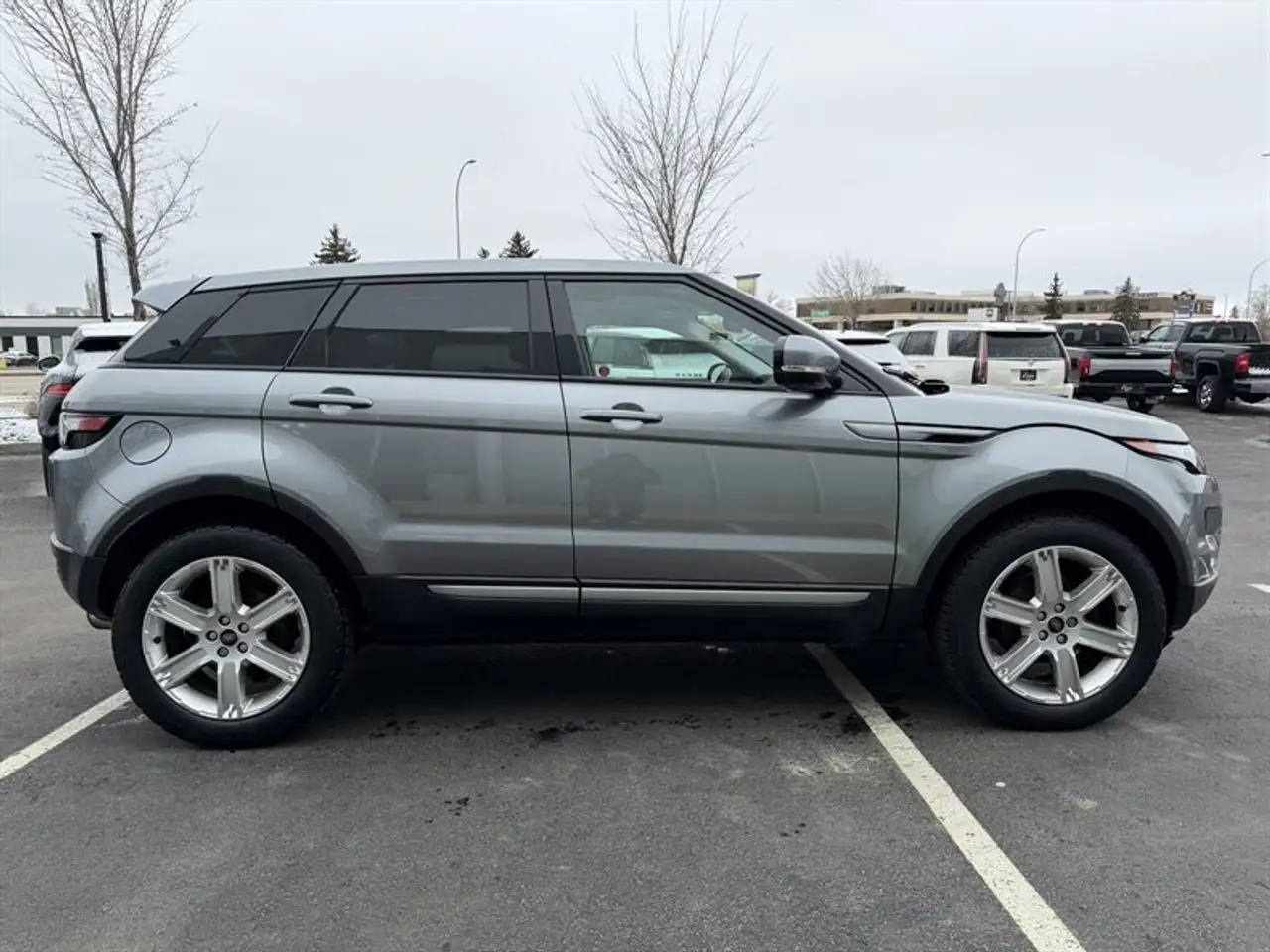 Land Rover Range Rover Evoque photo Land Rover Range Rover Evoque