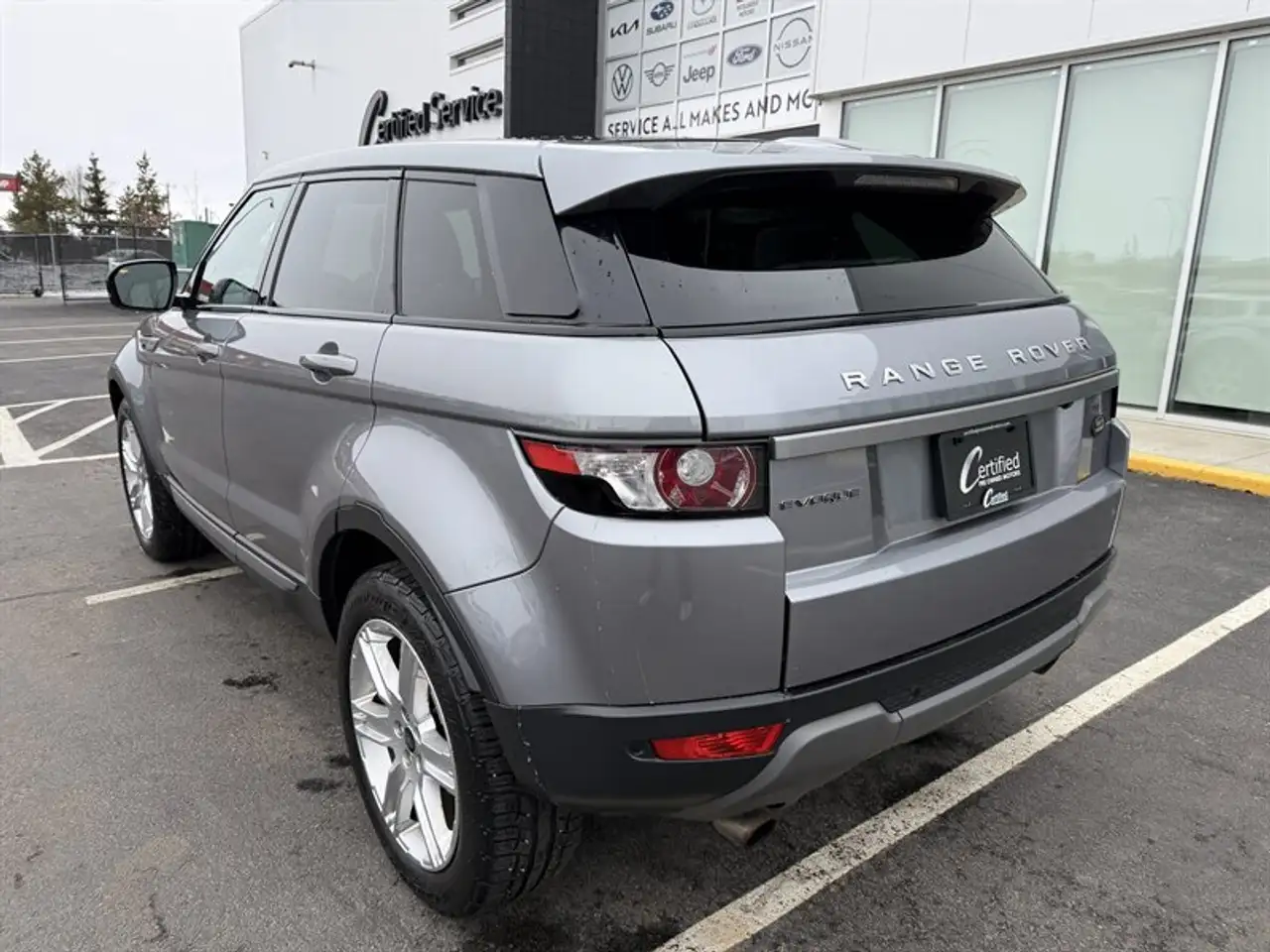 Land Rover Range Rover Evoque photo Land Rover Range Rover Evoque