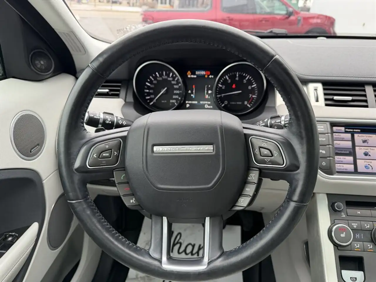 Land Rover Range Rover Evoque photo Land Rover Range Rover Evoque
