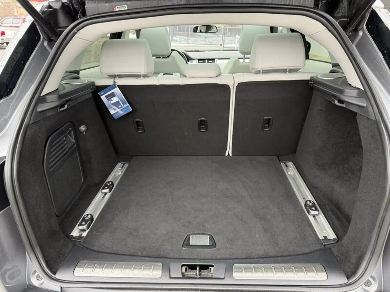 Land Rover Range Rover Evoque photo Land Rover Range Rover Evoque