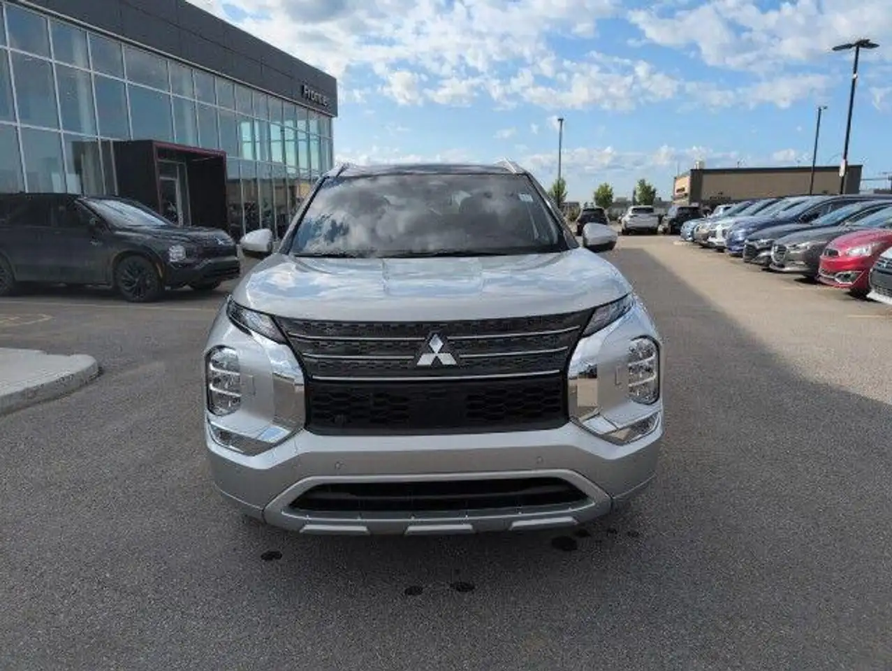 Mitsubishi Outlander снимка Mitsubishi Outlander