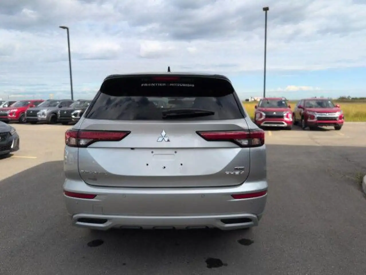 Mitsubishi Outlander снимка Mitsubishi Outlander