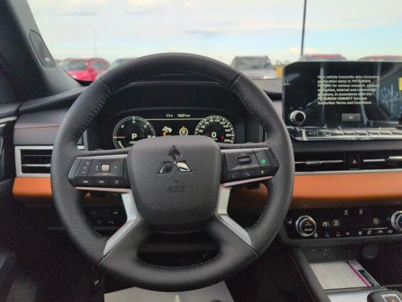 Mitsubishi Outlander снимка Mitsubishi Outlander