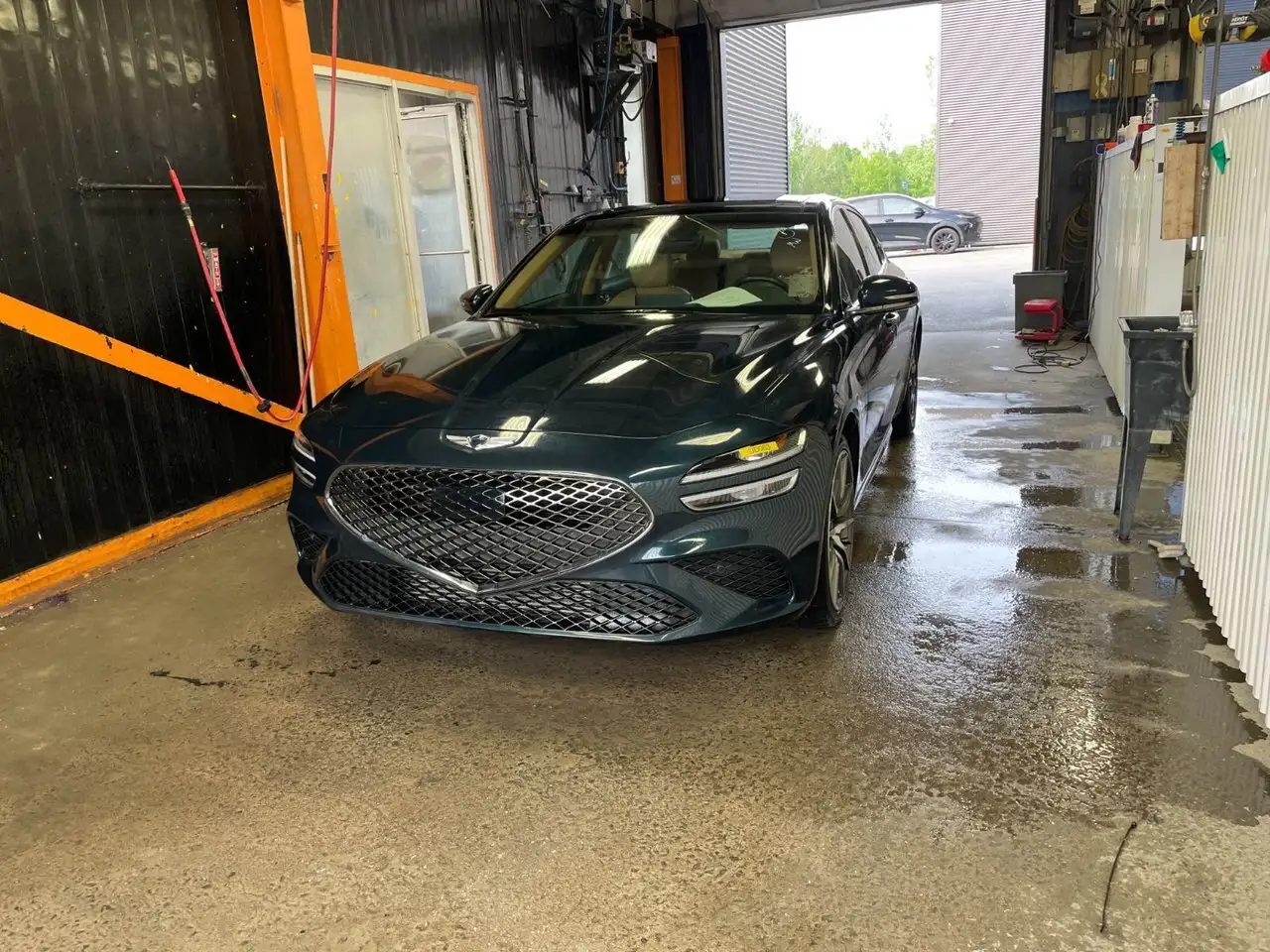 2022 Genesis G70
