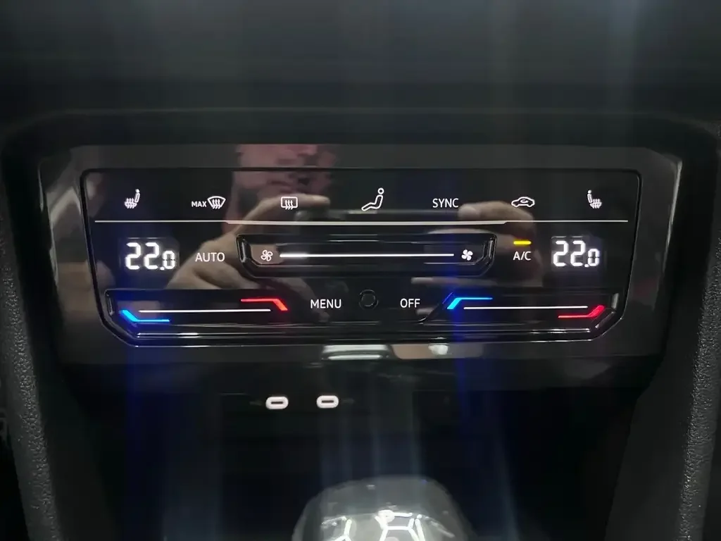 Volkswagen Tiguan снимка Volkswagen Tiguan