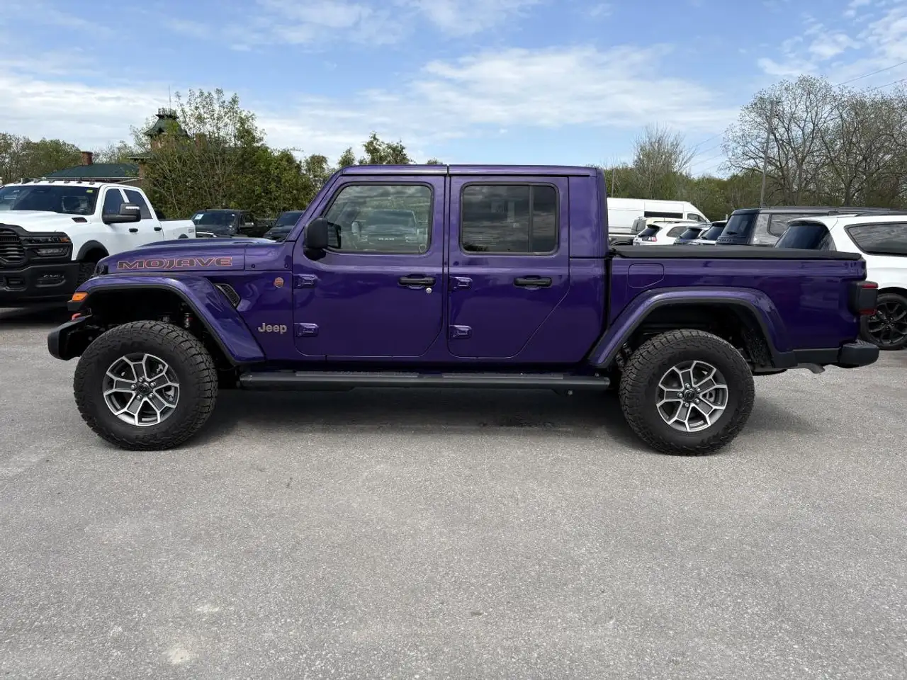 Jeep Gladiator снимка Jeep Gladiator
