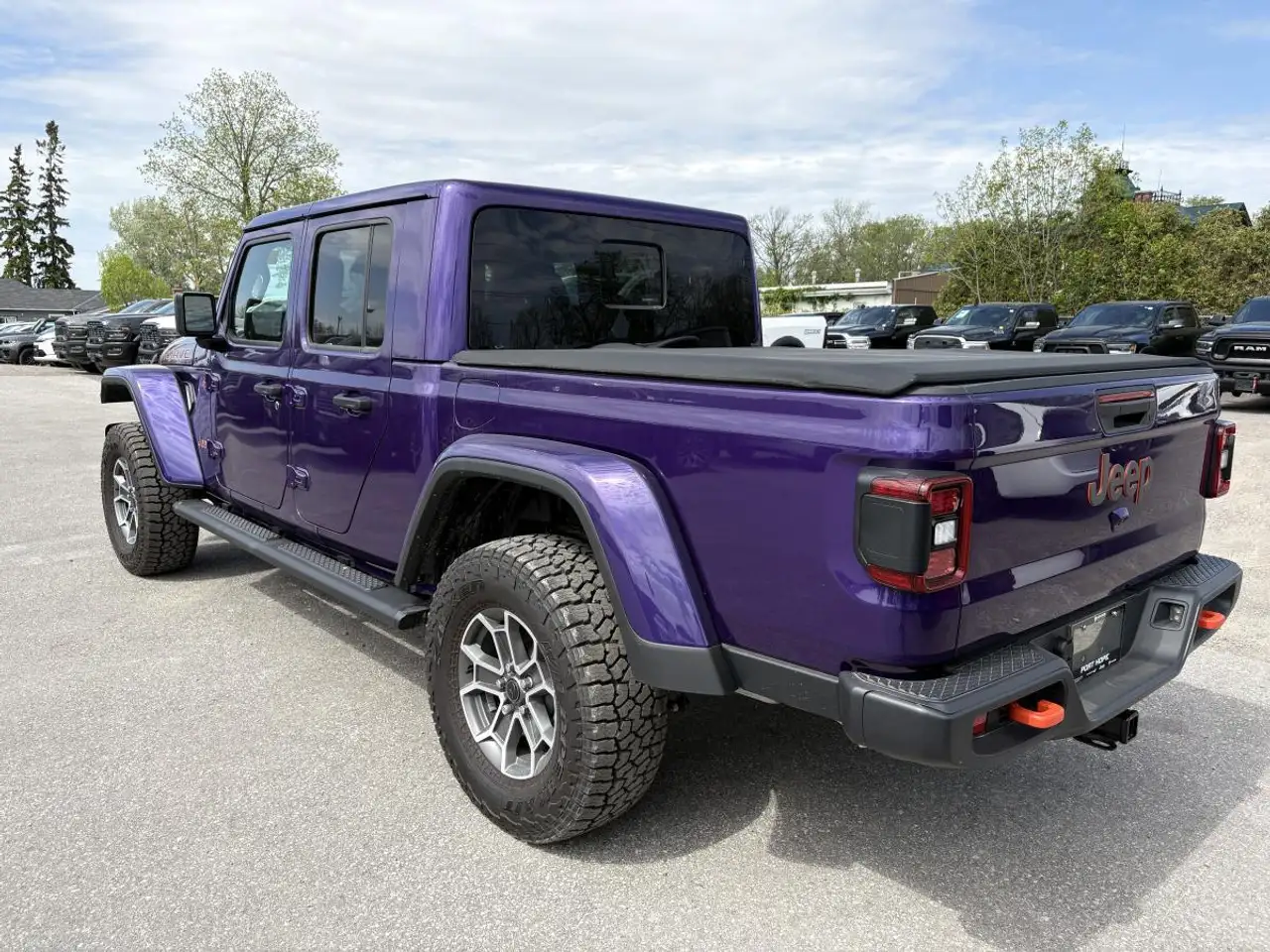 Jeep Gladiator снимка Jeep Gladiator