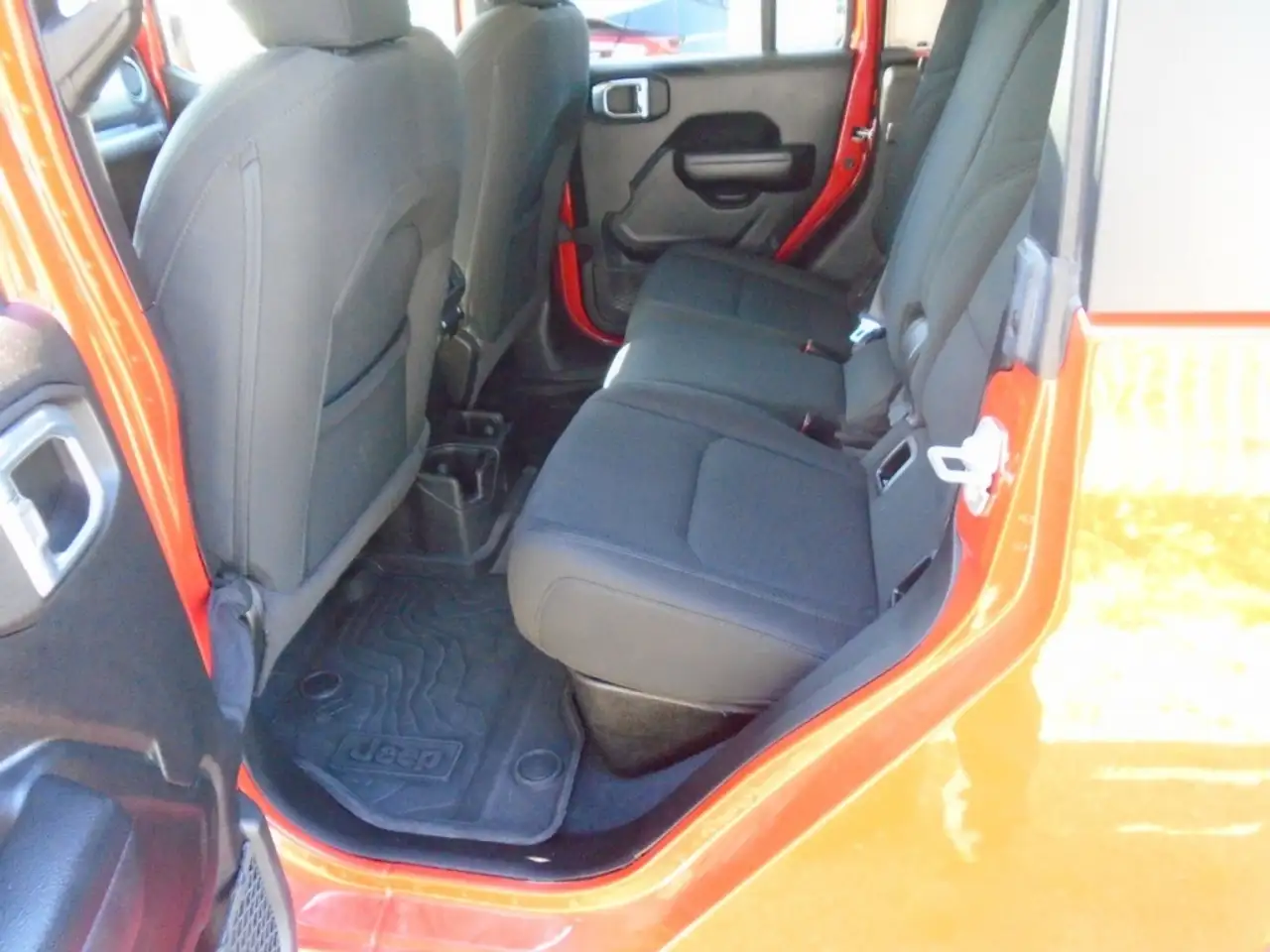 Jeep Gladiator photo Jeep Gladiator