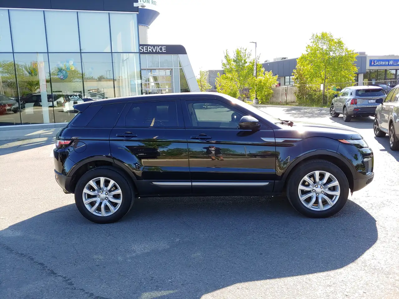 Land Rover Range Rover Evoque photo Land Rover Range Rover Evoque