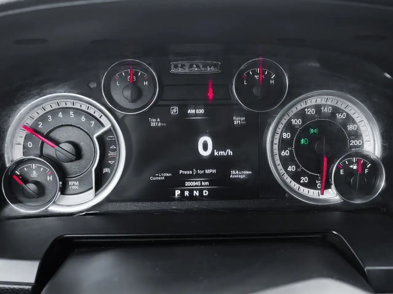 RAM 1500 снимка RAM 1500
