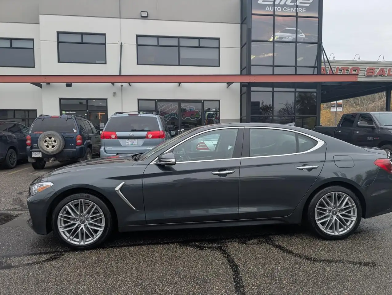 2020 Genesis G70