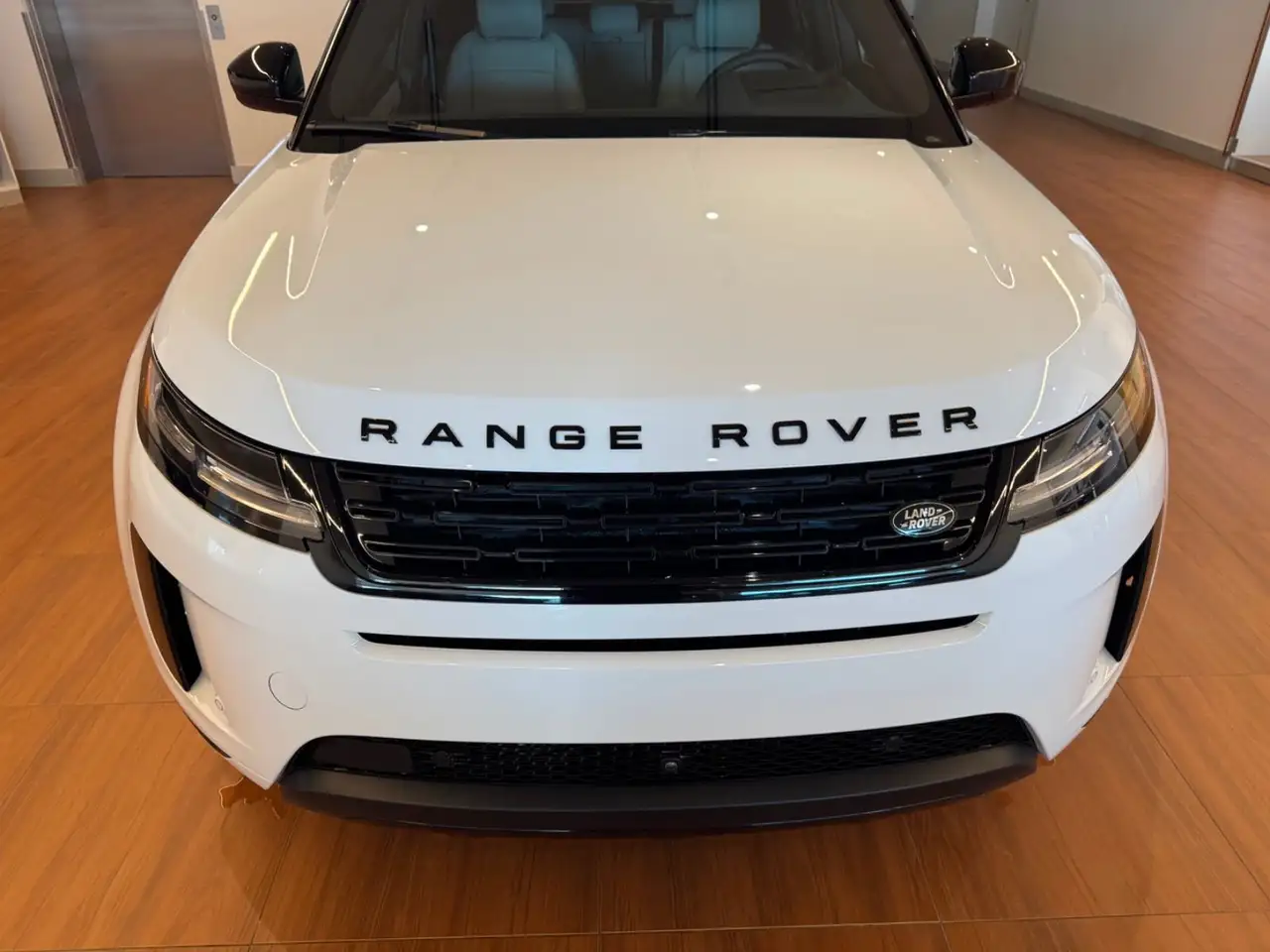 Land Rover Range Rover Evoque снимка Land Rover Range Rover Evoque