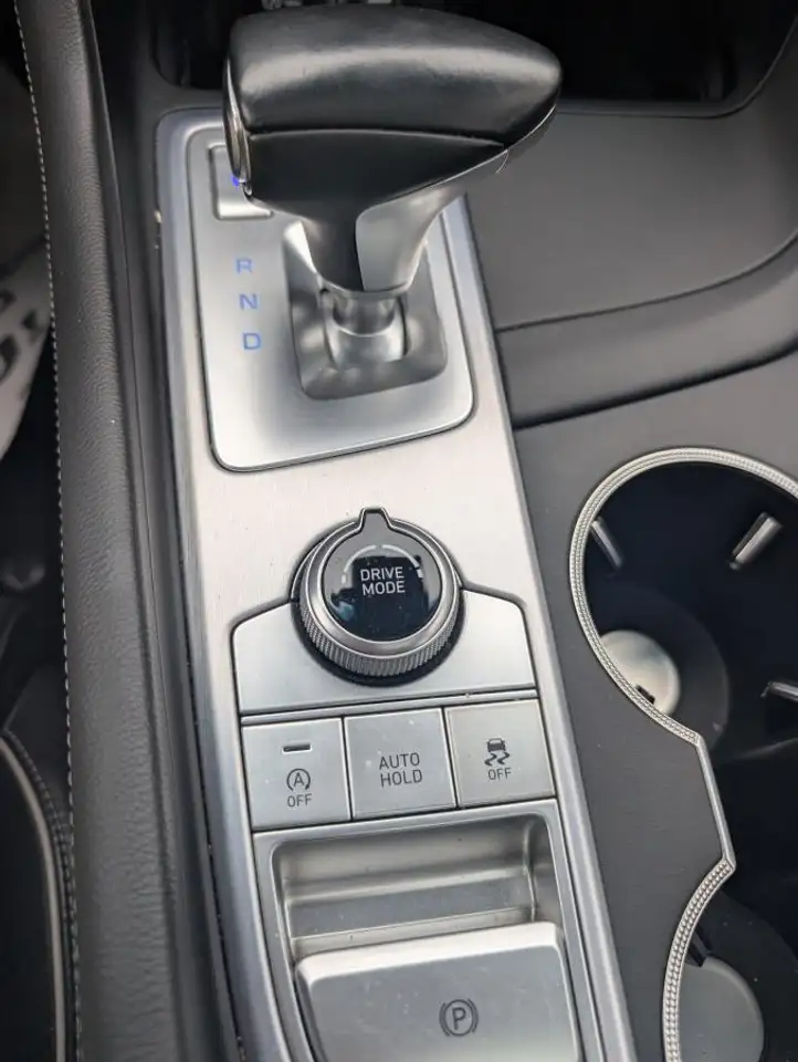Genesis G70 снимка Genesis G70