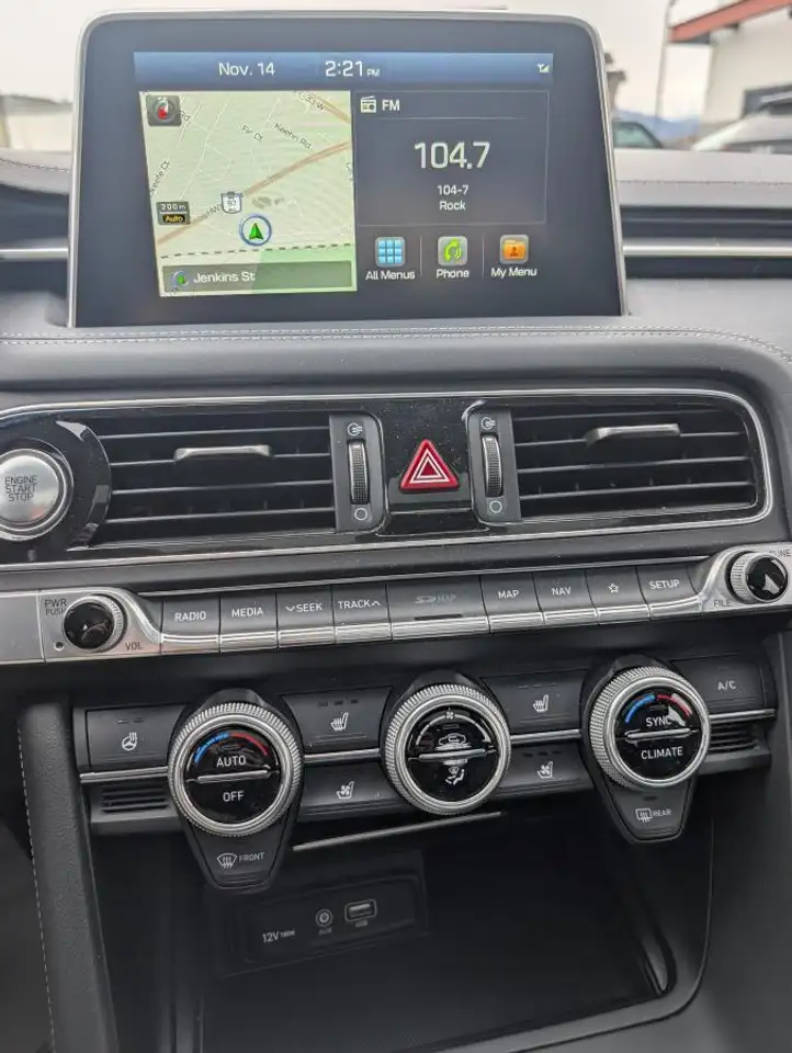 Genesis G70 снимка Genesis G70