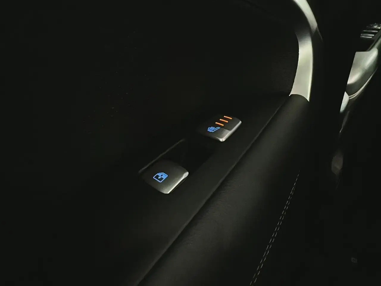 Genesis G70 снимка Genesis G70