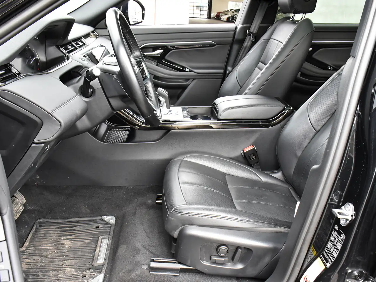 Land Rover Range Rover Evoque photo Land Rover Range Rover Evoque