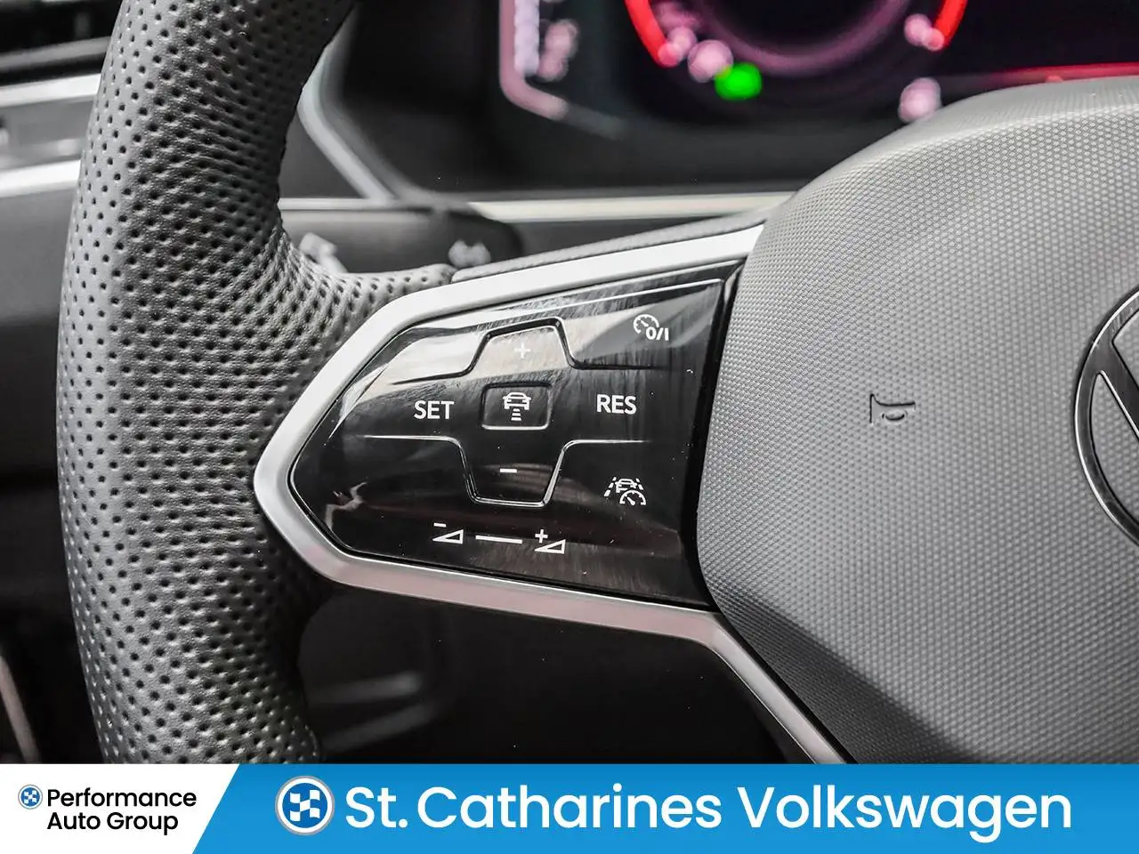 Volkswagen Tiguan photo Volkswagen Tiguan