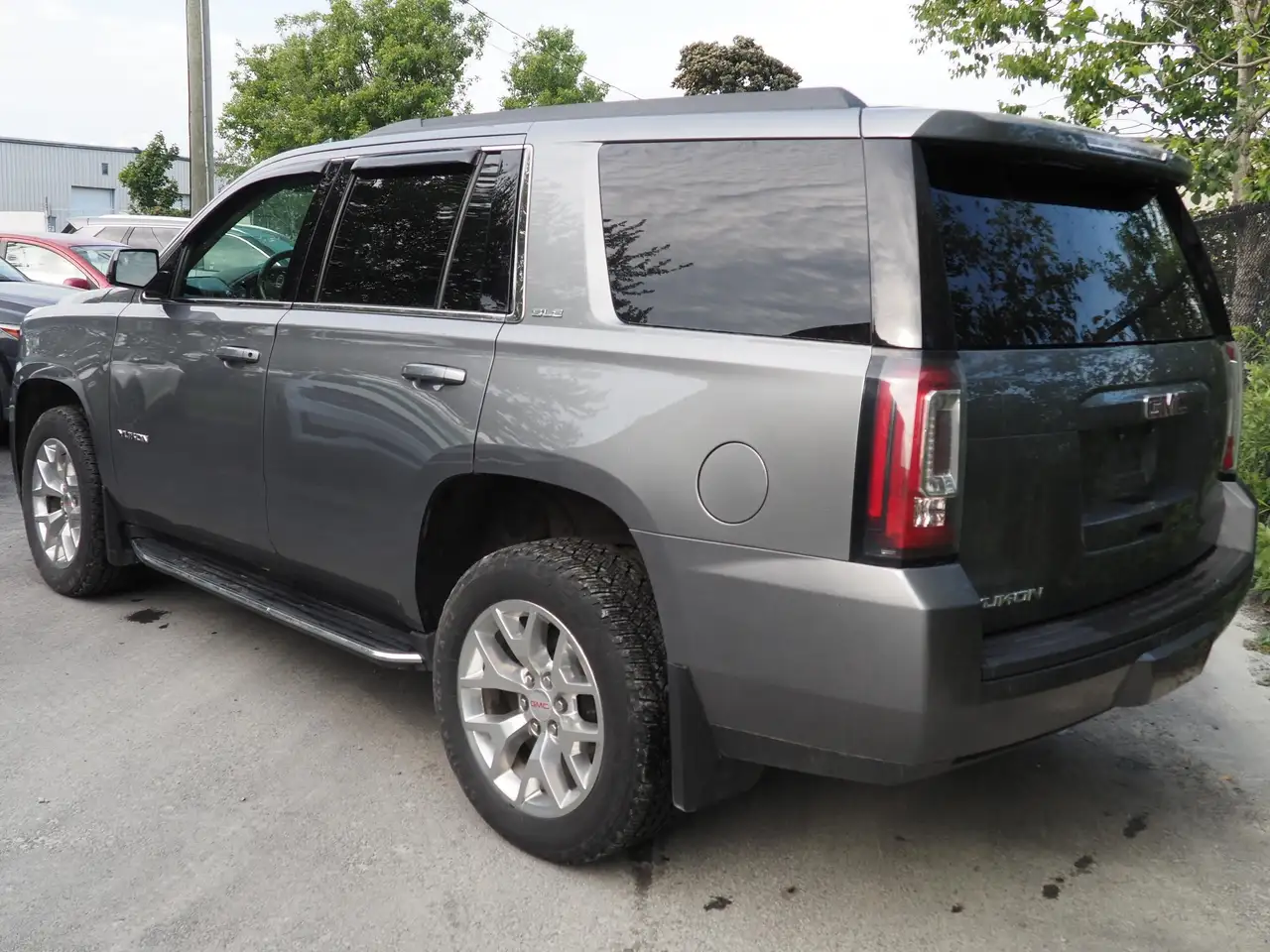 GMC Yukon снимка GMC Yukon