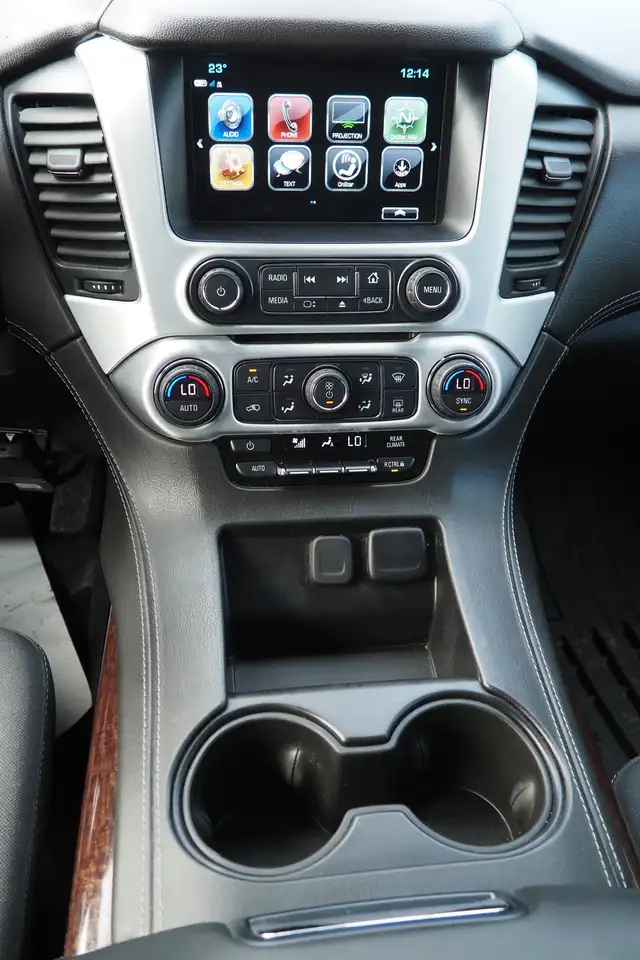 GMC Yukon снимка GMC Yukon