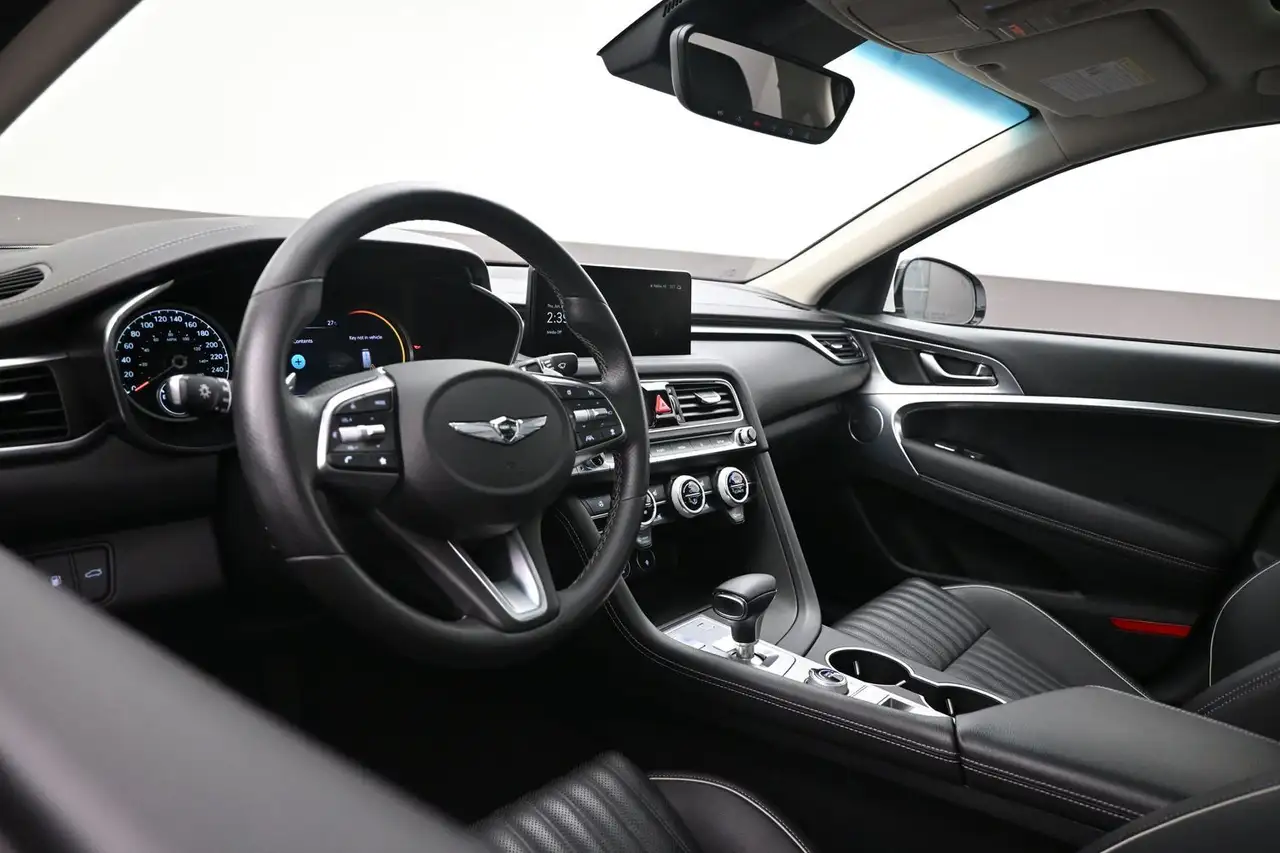 Genesis G70 снимка Genesis G70