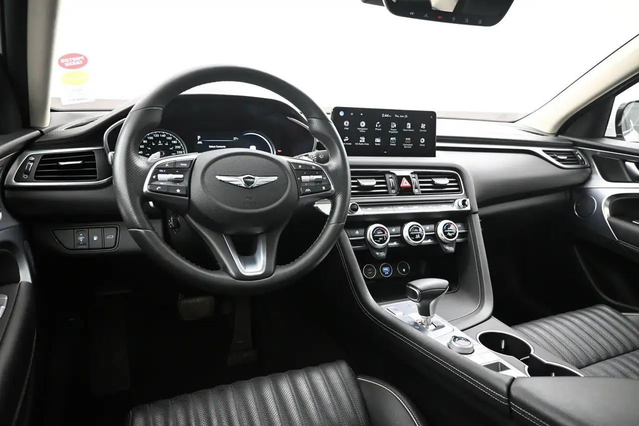 Genesis G70 снимка Genesis G70