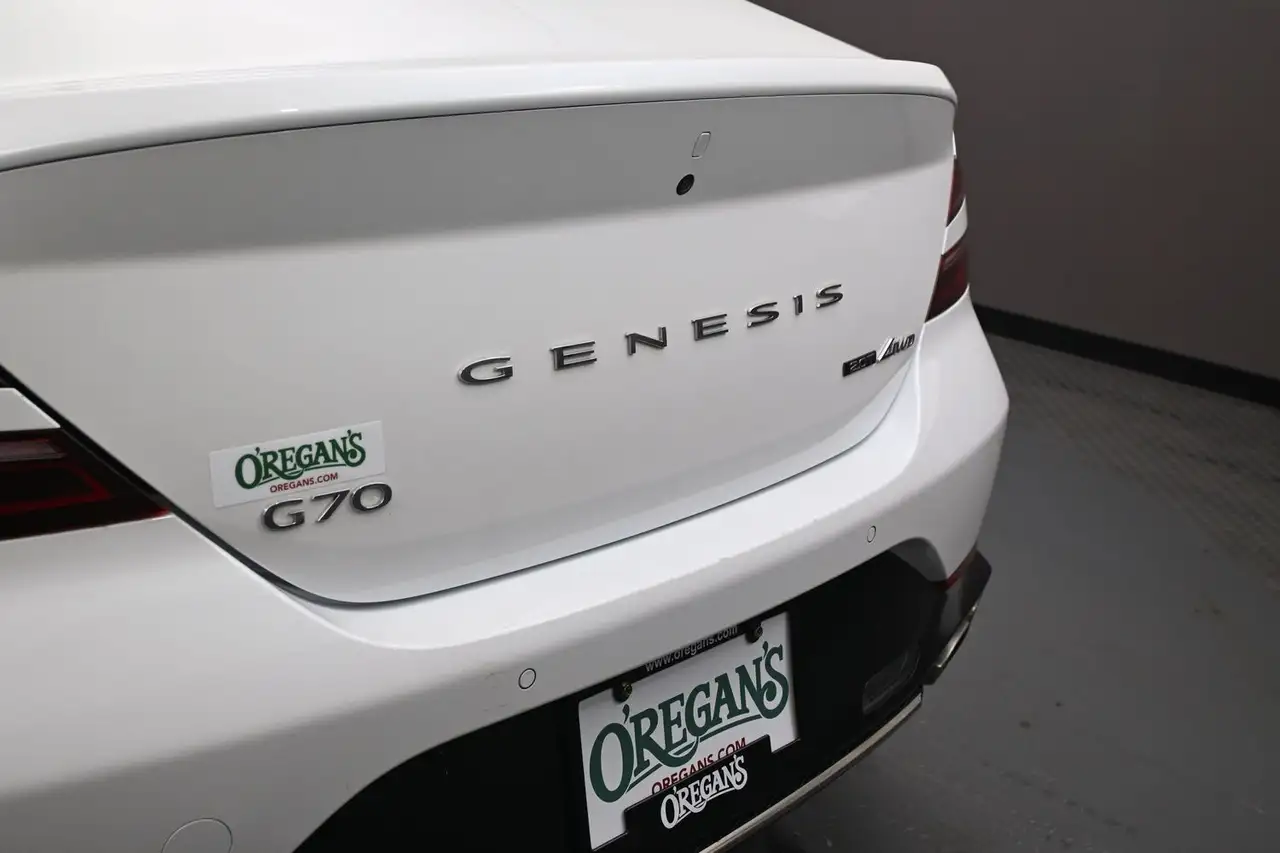 Genesis G70 снимка Genesis G70