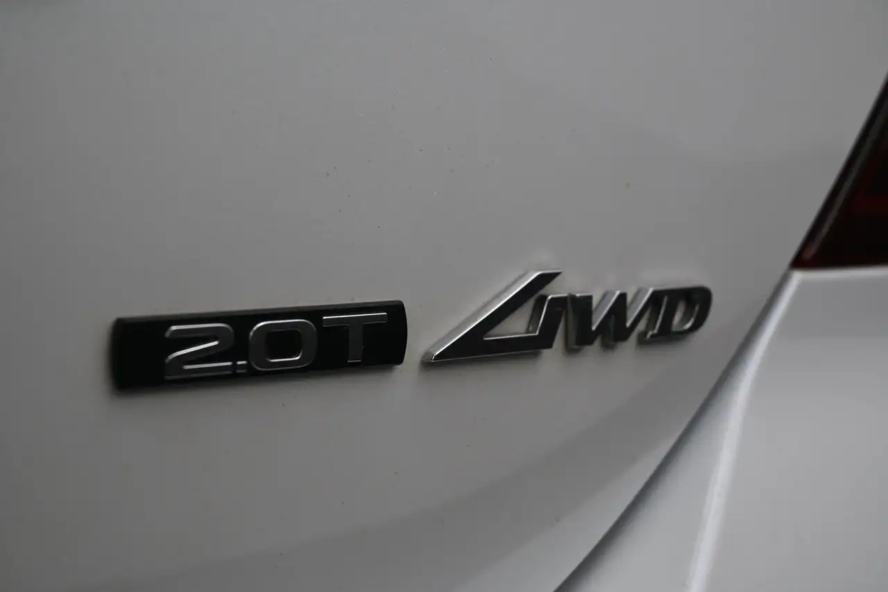 Genesis G70 снимка Genesis G70
