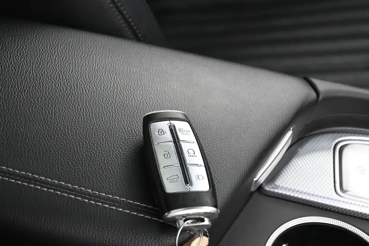 Genesis G70 снимка Genesis G70