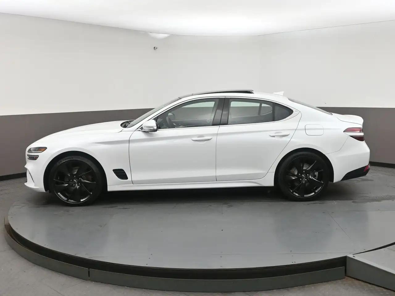 Genesis G70 снимка Genesis G70