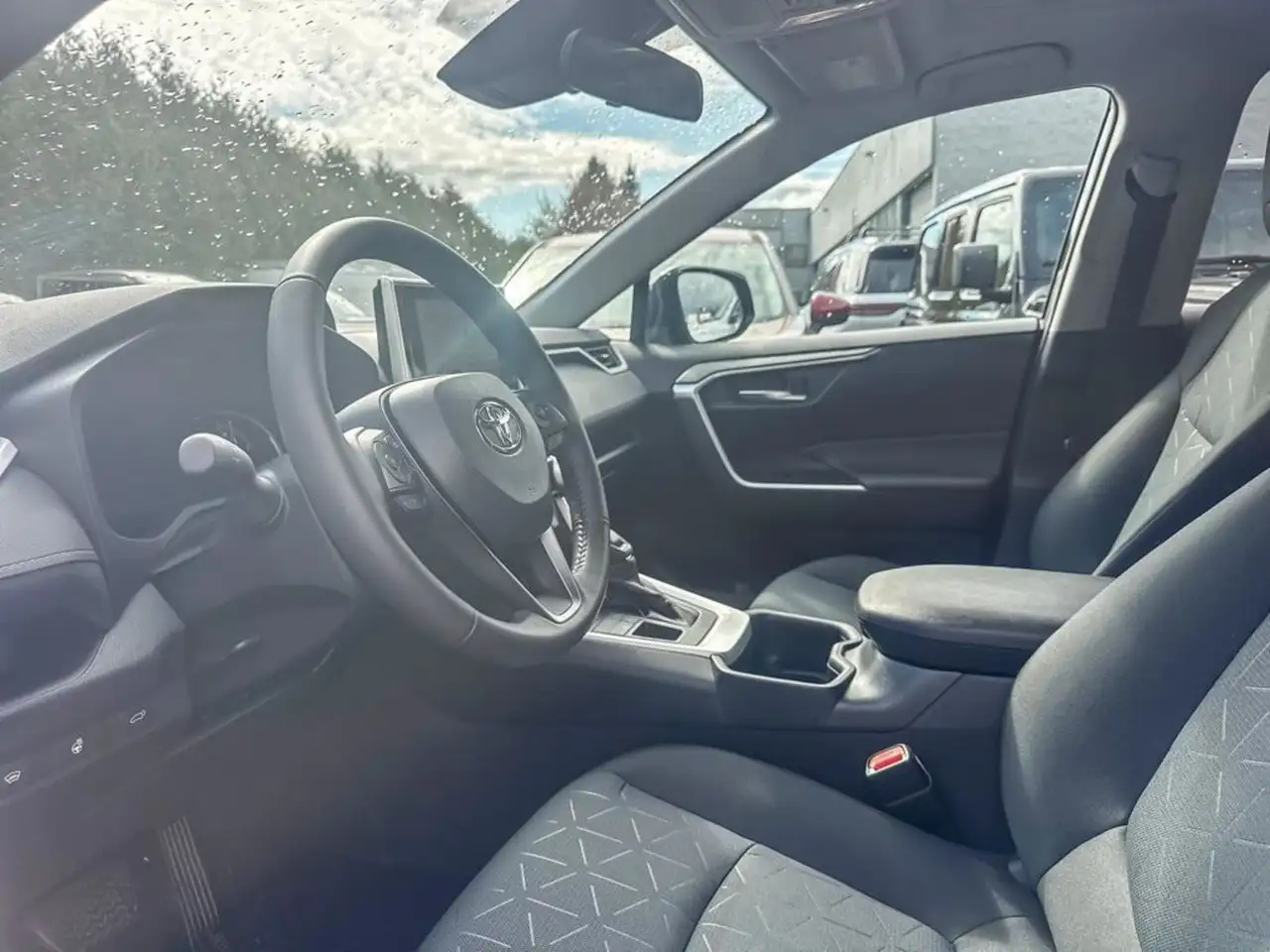 Toyota RAV 4 снимка Toyota RAV 4
