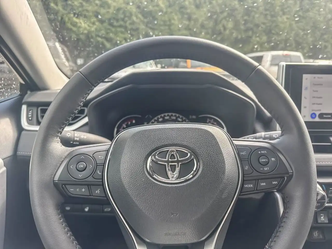 Toyota RAV 4 снимка Toyota RAV 4