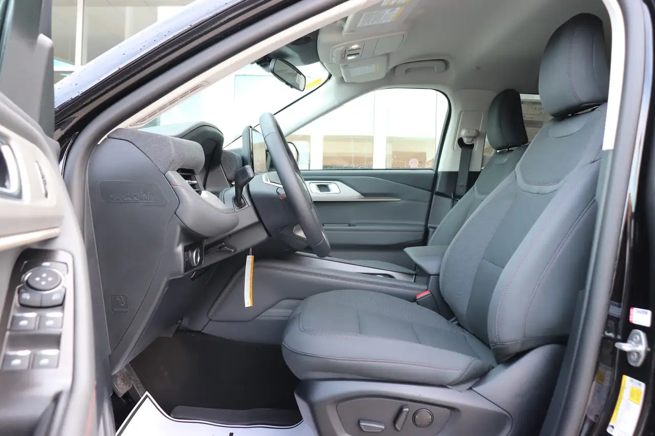 Ford Explorer photo Ford Explorer