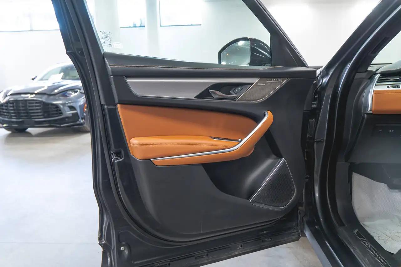 Jaguar F-Pace fotografie Jaguar F-Pace