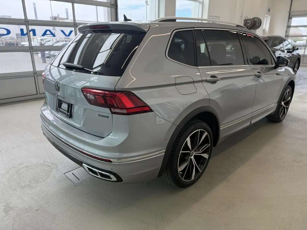 Volkswagen Tiguan снимка Volkswagen Tiguan