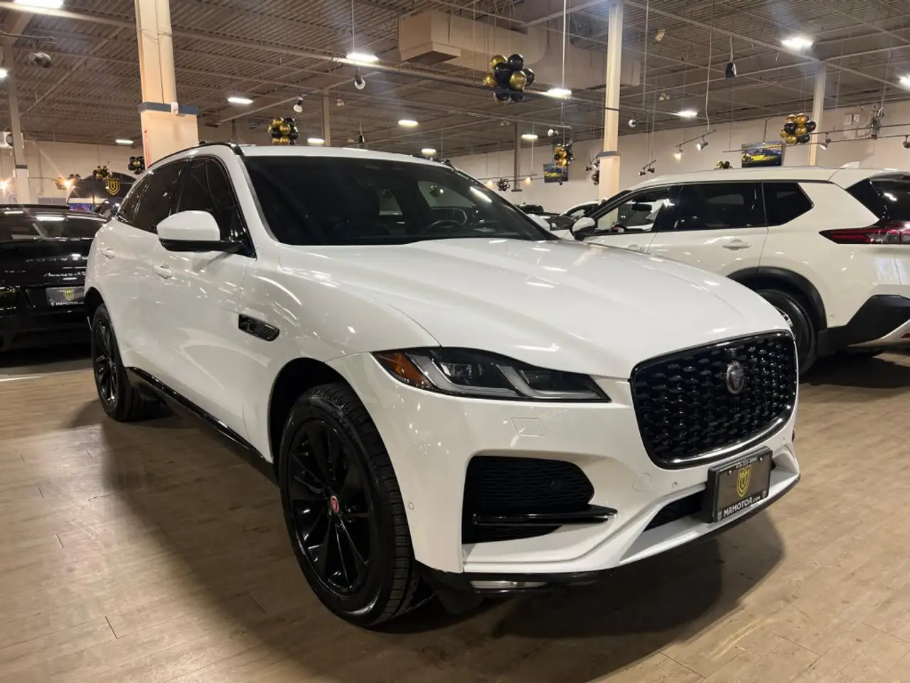 Jaguar F-Pace photo Jaguar F-Pace