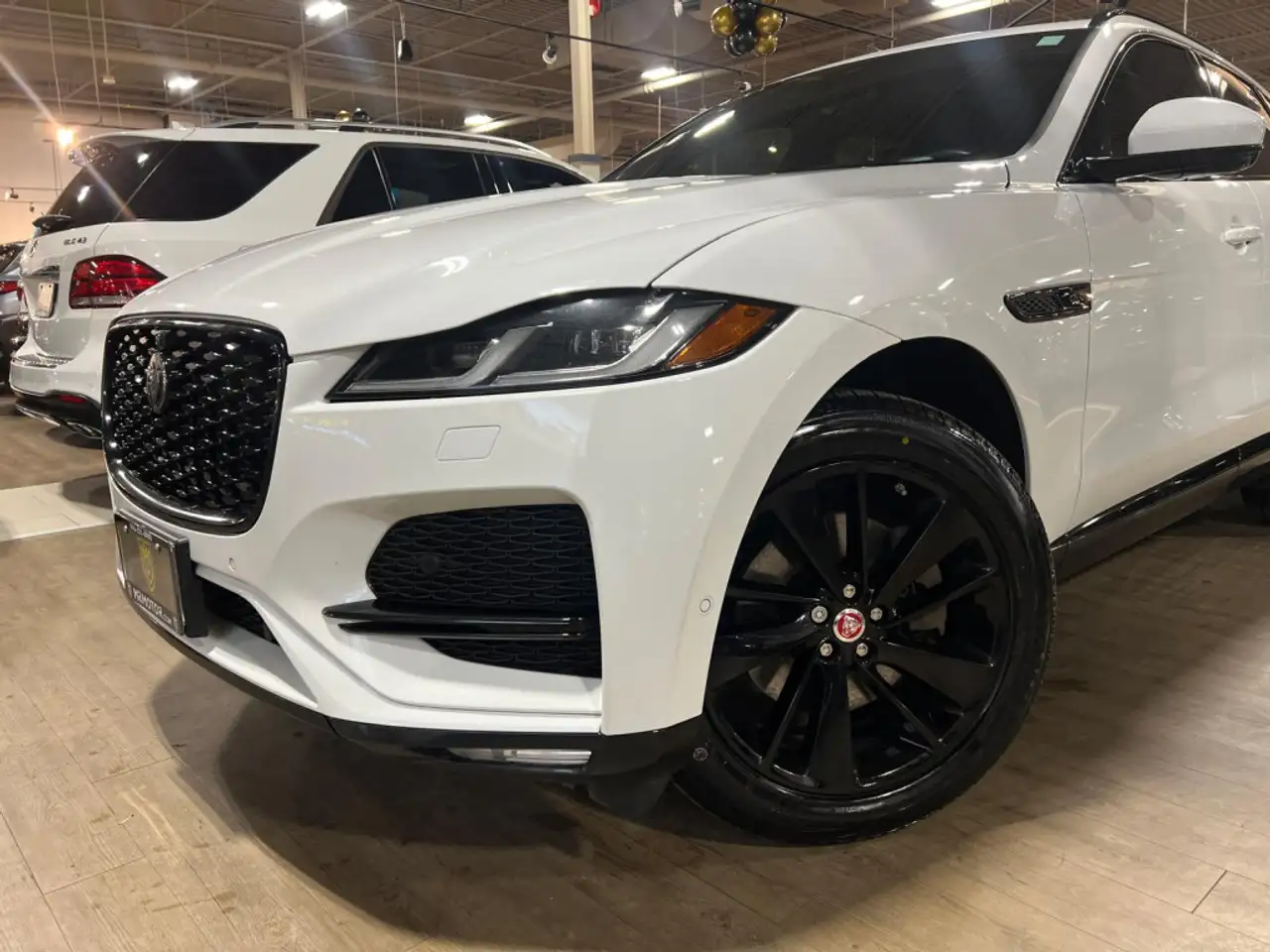 Jaguar F-Pace photo Jaguar F-Pace