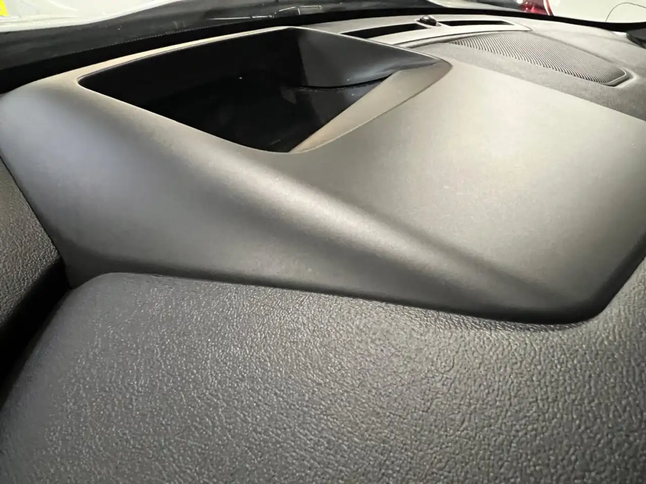 Jaguar F-Pace photo Jaguar F-Pace