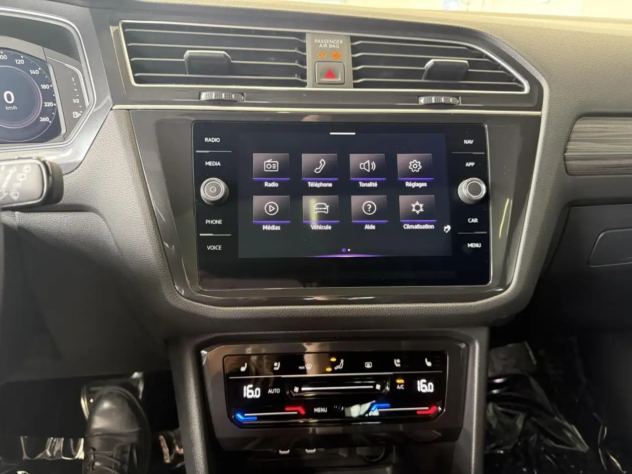 Volkswagen Tiguan снимка Volkswagen Tiguan