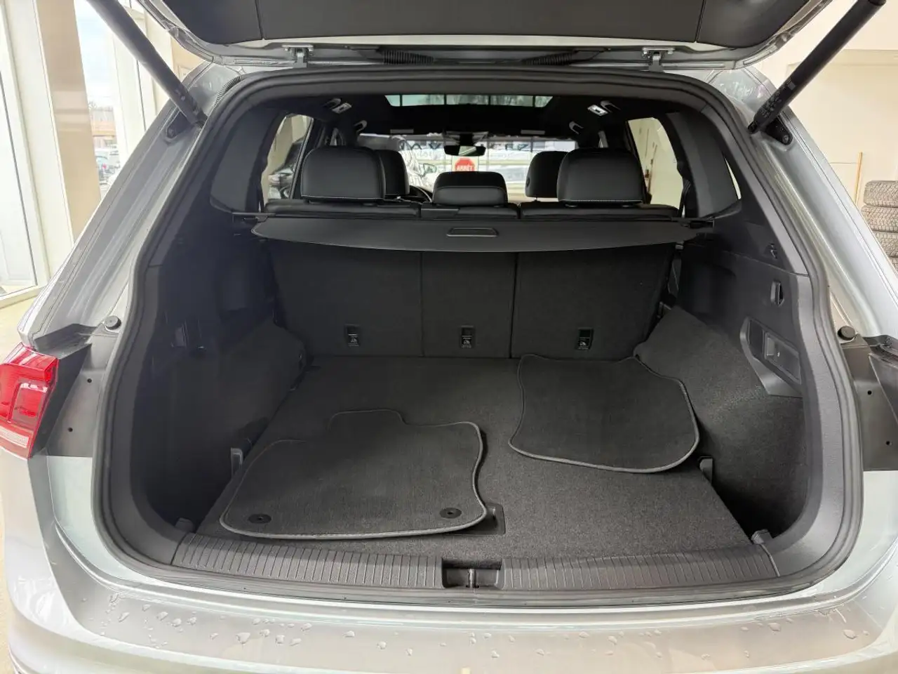 Volkswagen Tiguan снимка Volkswagen Tiguan