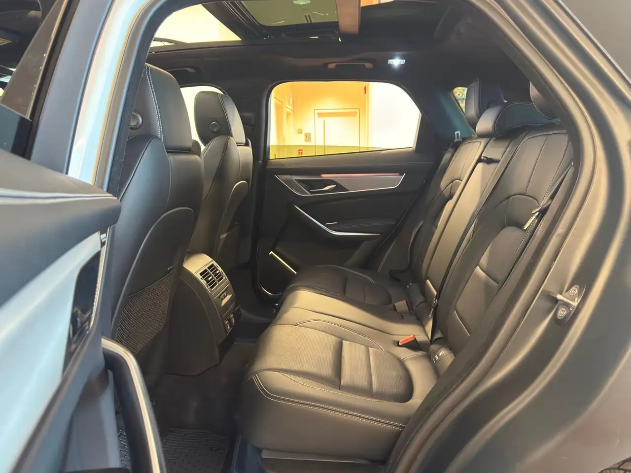 Jaguar F-Pace fotografie Jaguar F-Pace