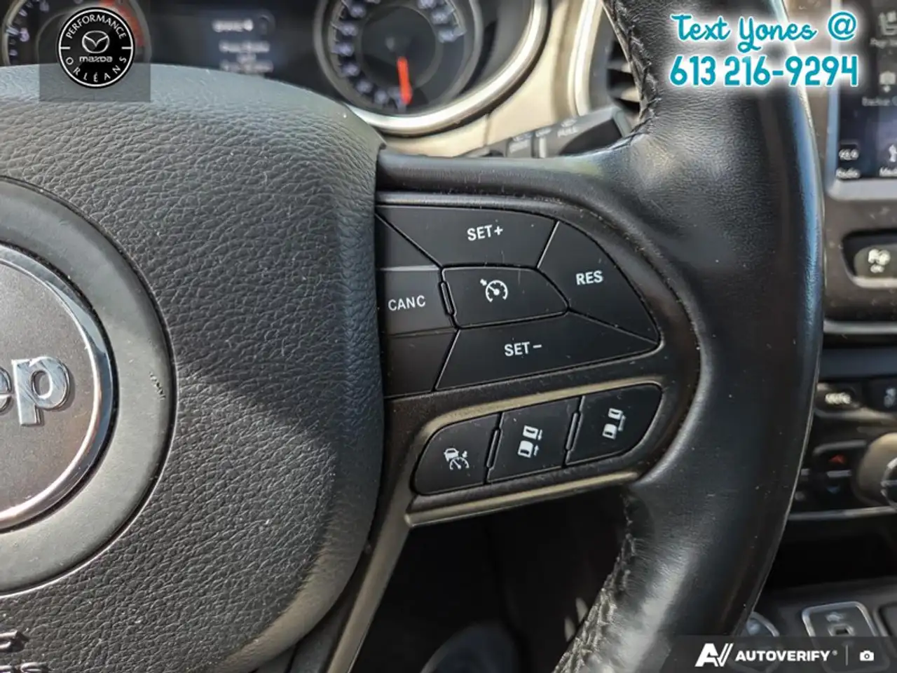 Jeep Cherokee photo Jeep Cherokee